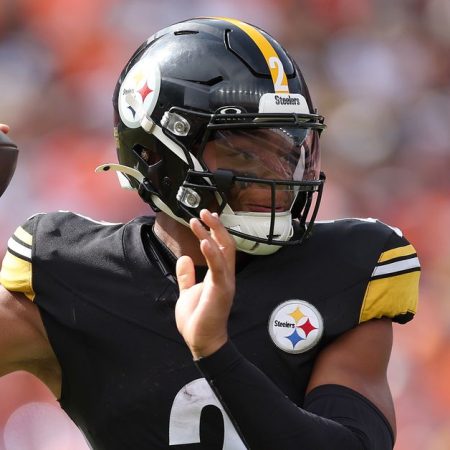 Steelers OC Arthur Smith loves what he’s seeing from QB Justin Fields