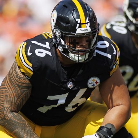 Steelers news: Troy Fautanu placed on IR with knee injury ahead of Week 3