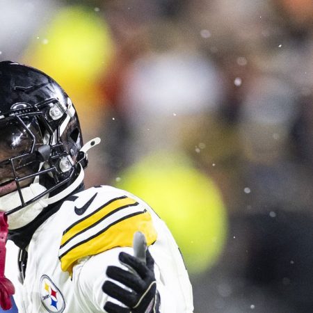 Steelers news: Mike Tomlin says he didn’t see George Pickens video of scuffle on Week 12 Hail Mary attempt