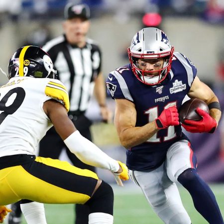 Julian Edelman slams Steelers defense for lack of adjustments over the years