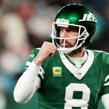 Steelers have ‘no interest’ in Jets QB Aaron Rodgers