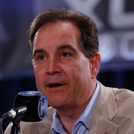 Jim Nantz urges Aaron Rodgers to sign with Pittsburgh Steelers