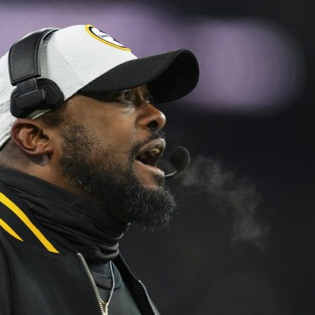 The Pittsburgh Steelers are having a mid-life crisis