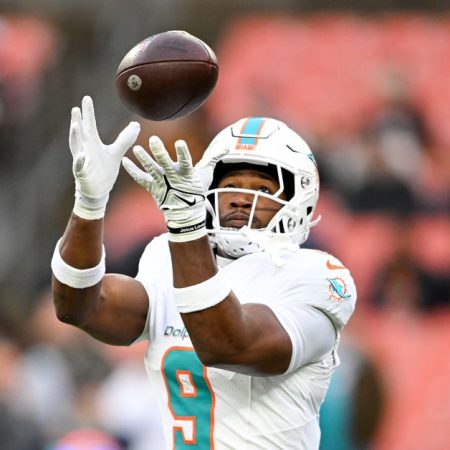 Steelers news: Pittsburgh talked to ‘multiple teams’ about adding offensive weapon, per report