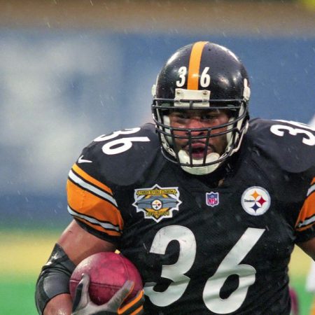 Pittsburgh Steelers legend defends Aaron Rodgers signing