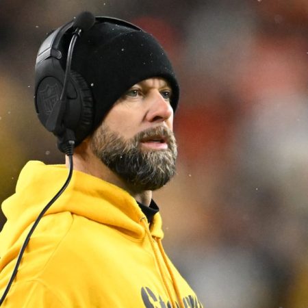 Steelers WR coach namedrops team’s WR2