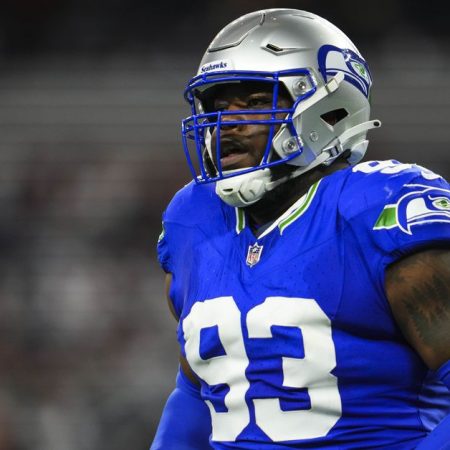 Steelers to work out former Seahawks DT following training camp injuries