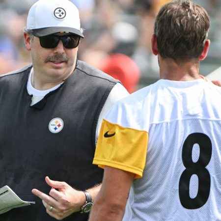 Arthur Smith is making it clear that Jonnu Smith is key to the Pittsburgh Steelers offense